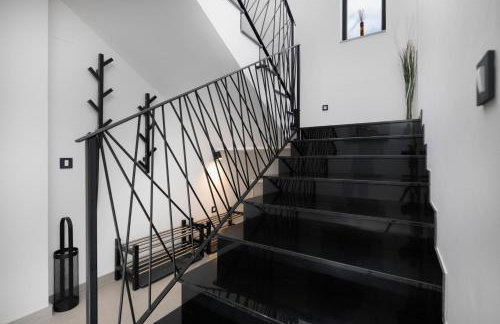 Villa Niko with heated pool, sauna and jacuzzi - Photo 32