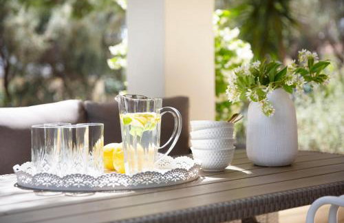 Glyfada Villa 6BR 16ppl Private Pool 300m to Beach - Foto 26