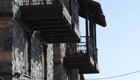 Oak & Pine - Photo 2