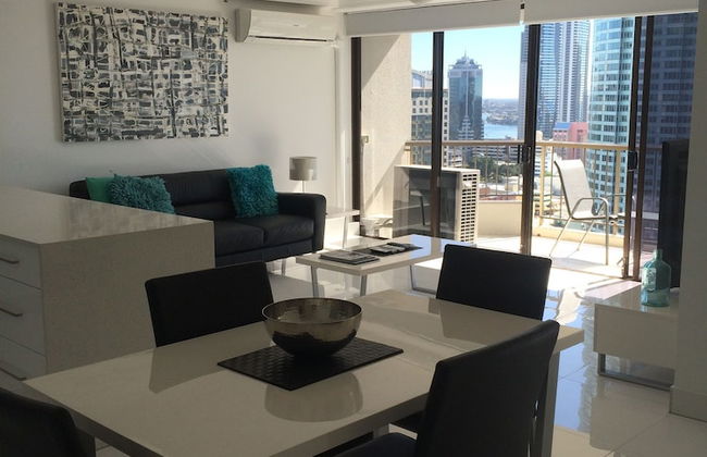 Surfers Century Oceanside Apartments - Foto 31