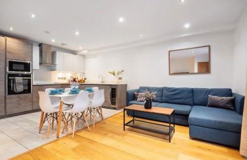 London Eye ,split level and private patio,sleeps 6 - Foto 5