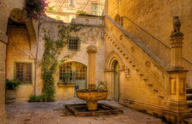 Ingresso do Palácio Falson - Foto 1