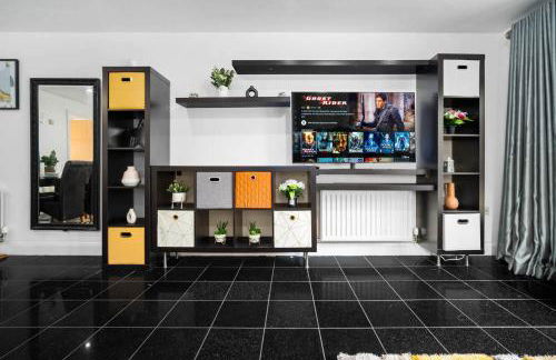 Spacious 4-bedroom House in Birmingham near city centre with Parking and ideal for families and groups - Foto 5