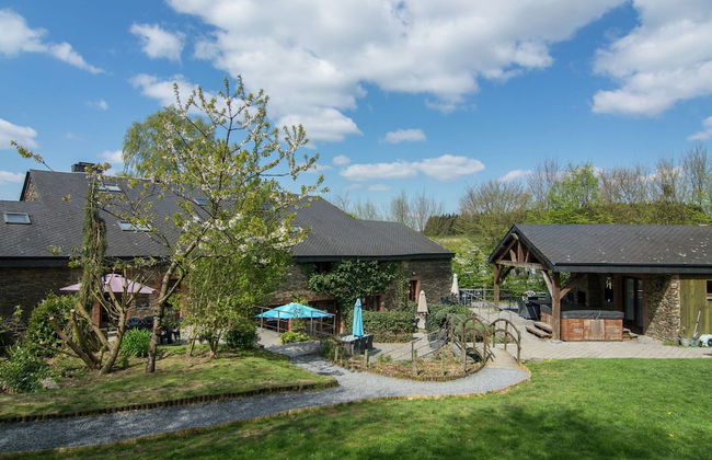 Tranquil Apartment in Sensenruth With Barbecue - Photo 1