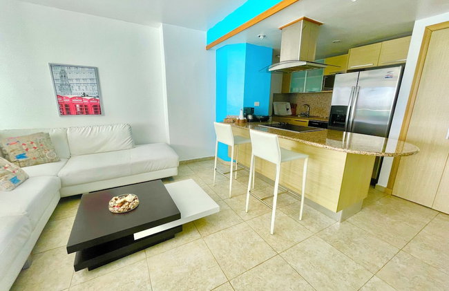 Marbella 2bedroom Beachfront Apartment - Photo 6