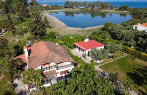 Agios Konstantinos peaceful Beach 3bdr apartment - Photo 23