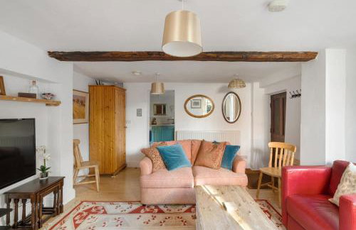 Grade II Listed Cottage in Central Taunton - Photo 17