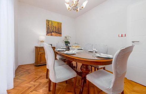 Four-Bedroom Holiday Home Lovinac With An Outdoor Swimming Pool 09 - Foto 32