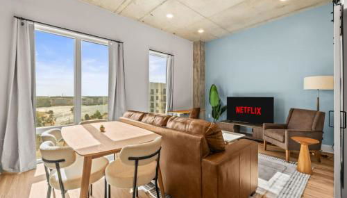 Stylish Channelside Apt - Walk to Downtown Fun - Foto 3