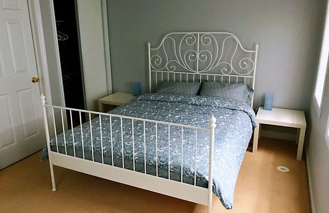 Entire 3 Bedroom Townhouse in Markham - Photo 7