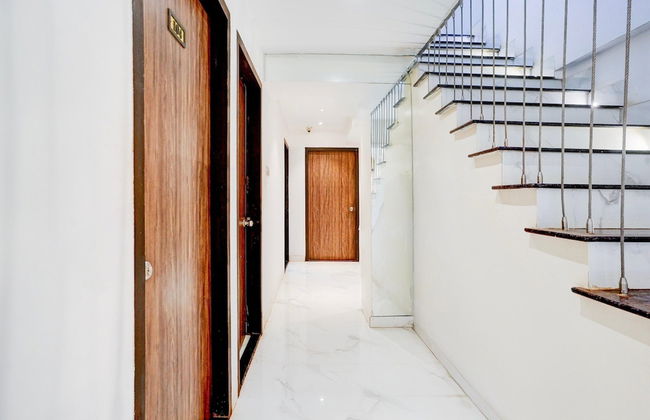 Comfy Stays at Lokhandwala Andheri West - Foto 23