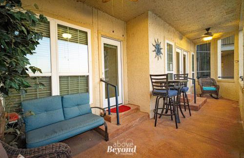 Color Pop by the Pool! - Foto 7