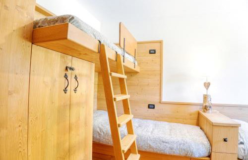 Dolomites Mountain Residence - Cozy Alpine Chalets with Private Parking - Foto 32