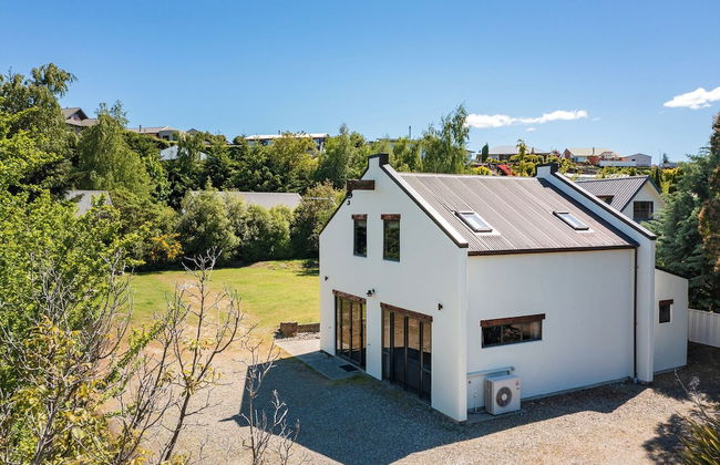 Stuarts Cottage - Photo 10