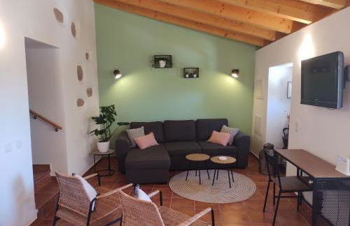 Casa do Bairro - A Gema escondida da Santa Catarina da Fonte do Bispo - Foto 9