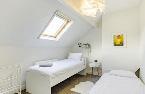 3 Bed in Whaley Bridge oc-h31967 - Photo 19