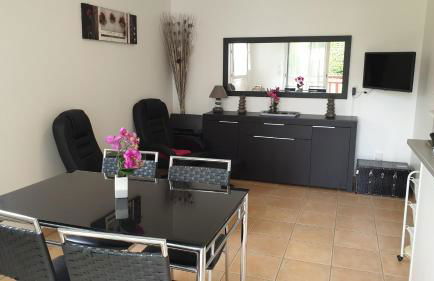 T2 classé 3 étoiles - au calme proche centre ville - idéal curistes et vacanciers - Foto 1