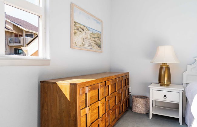 Beachcomber's Bliss by Avantstay Steps to the Beach Ocean Views - Photo 22