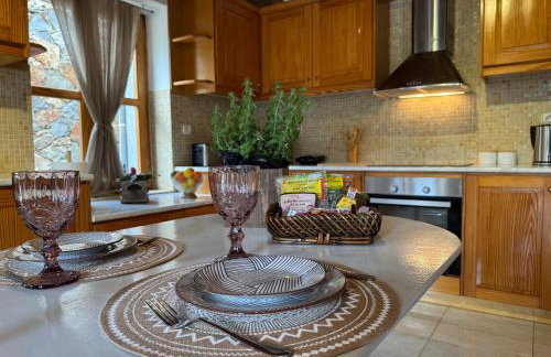 Stone Heaven Villa -Poolside BBQ & Fresh Herbs - Photo 15