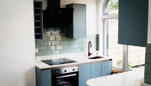 Stylish 1-Bedroom Apartment in Chapel Allerton with Free Parking - Foto 4, stove, dishwasher