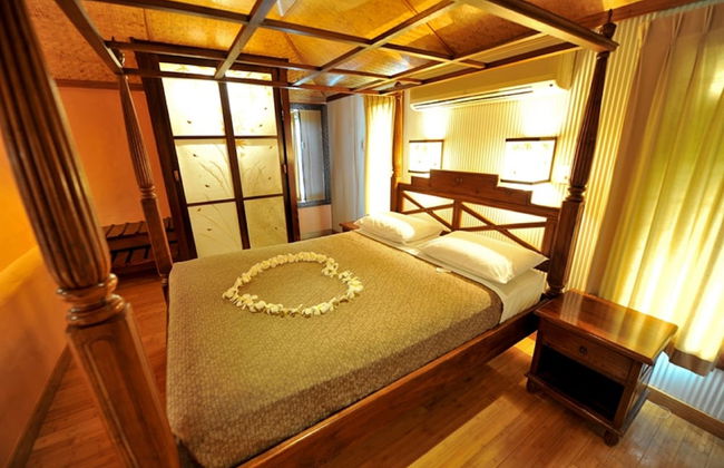 Bali Hai Resort & Spa - Photo 7