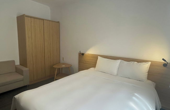 Locasis Japanese Service Apartment - Foto 10