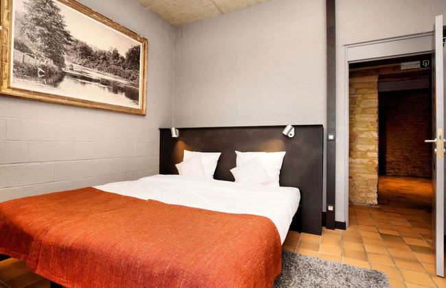 Fancy Holiday Home in Sainte-cecile With Pool House & Indoor Pool - Photo 8