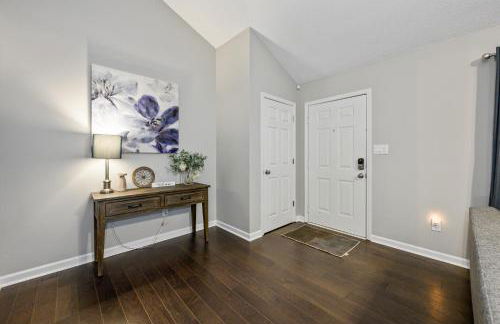 Lots of Hot Spots & Activities Near This Townhome - Foto 14