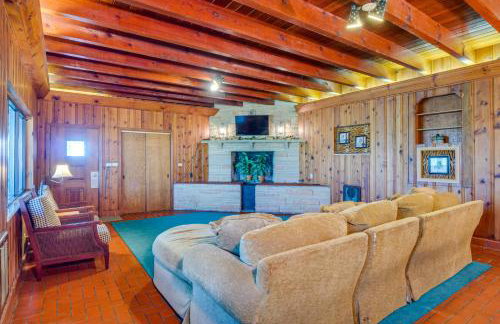 'Ledge Lodge' Burkesville Getaway: Pool & Views! - Foto 8