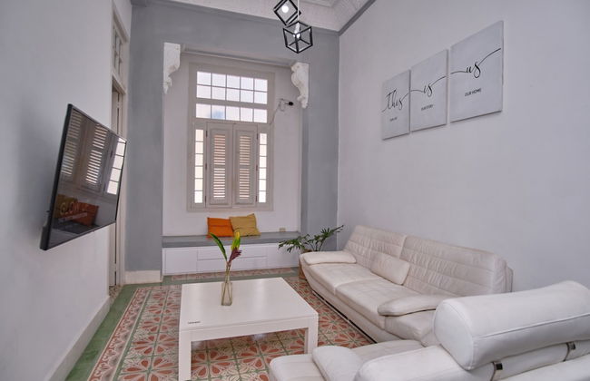 Lujoso Apto WIFI Gratis Balcon y Jacuzzi - Photo 22