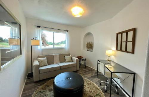 Architect's 'Castle' - Golf Villa with Views - Foto 17