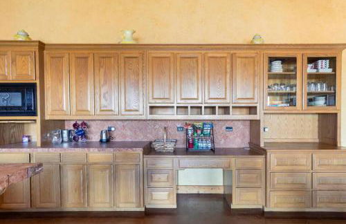 Texas Ranch House with 5 Bedroom and Fish Pond - Foto 10