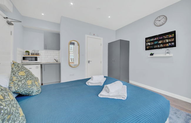 Cozy Serviced Ensuite In West Drayton London TW7 - Photo 2