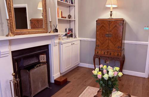 Homely 2 Levels Flat w Private Garden - Photo 25