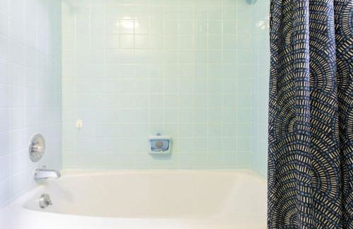 Four Bedroom Ranch Retreat with a Stunning Pool - Foto 9