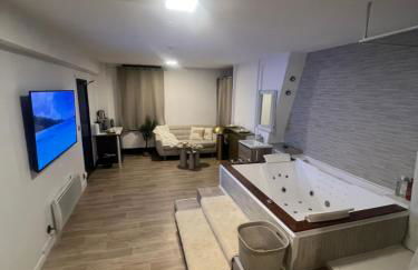 Loft ravissant 45m2 Jacuzzi RVB NIGHT 2 ÉTABLISSEMENT FERMÉ DÉFINITIVEMENT - Foto 11