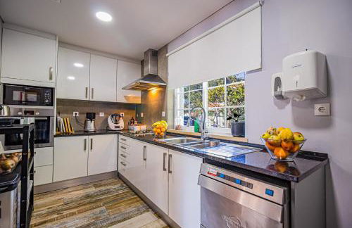 Spacious villa in Sesimbra with a private year-round pool - Foto 45