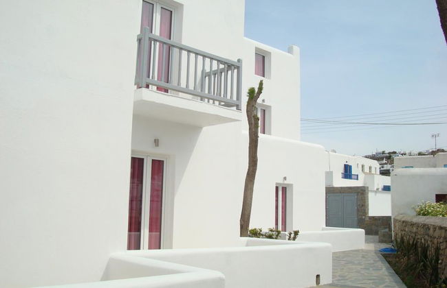 Elena Studios & Suites - Foto 4