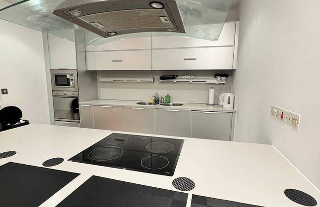 2 Bedrooms - Sleeps 4 - Parking - Petok - Foto 7