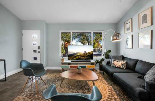 Serene Majestic Views & Walkable to Virtually All - Foto 13