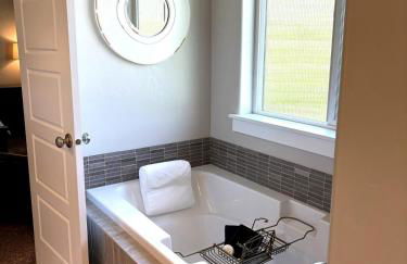 Hole in One Place with Hot Tub and Ping Pong - Foto 12