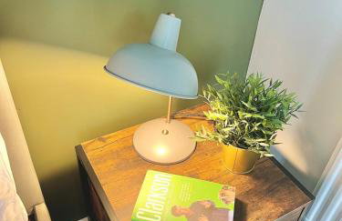 Lovely 4-bed home sleeps 8 Nr Bolton Stadium & M61 - Photo 32