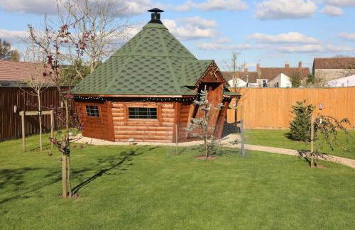 Midsomer Manor, Sleeps 16, Hot Tub, Near Bath - Foto 14