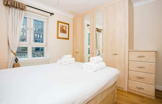 1 Bedroom Apartment near St. Paul's Cathedral - Foto 1