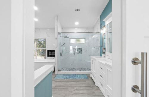 New! Pirate`s Cove! Waterfront! 2 Dog Friendly, Free Activities Included! - Foto 33