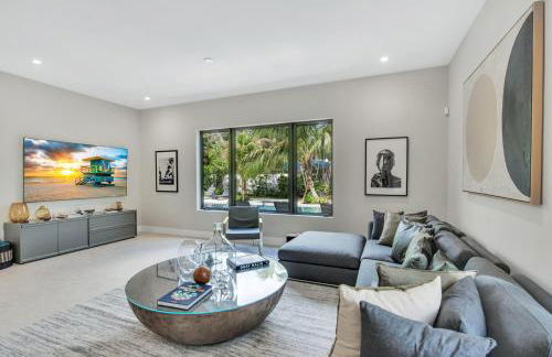 Villa in Coral Gables with Pool Jacuzzi Game Room - Foto 9