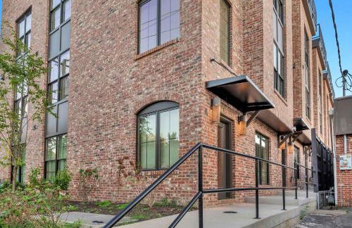 New 2 Luxe Townhomes with Rooftops Sleeps 24 - Foto 66