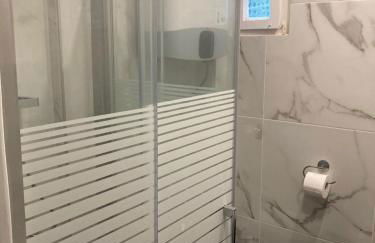 Garden Apartment - Photo 23