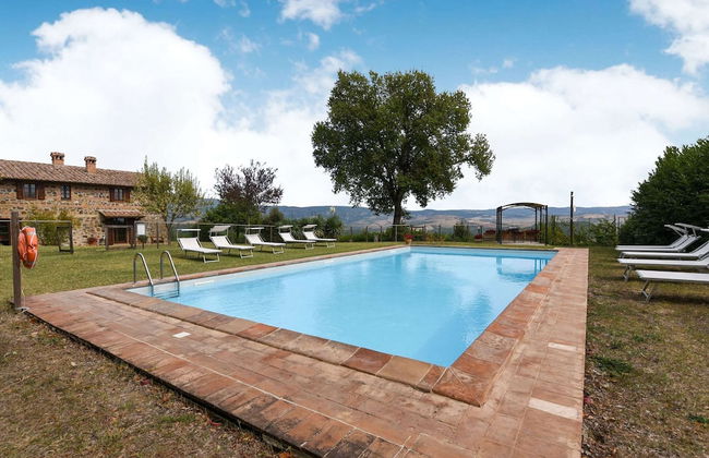 Holiday Home in Radicofani - Siena With Terrace - Photo 22