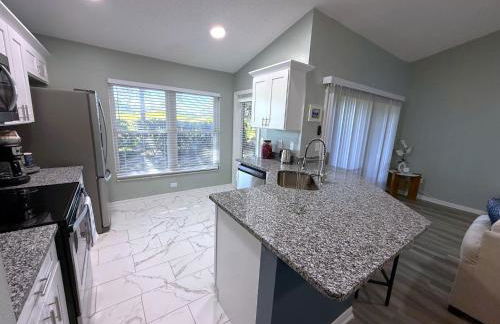 Beautiful Remodeled Townhome in Southern Dunes - Foto 5